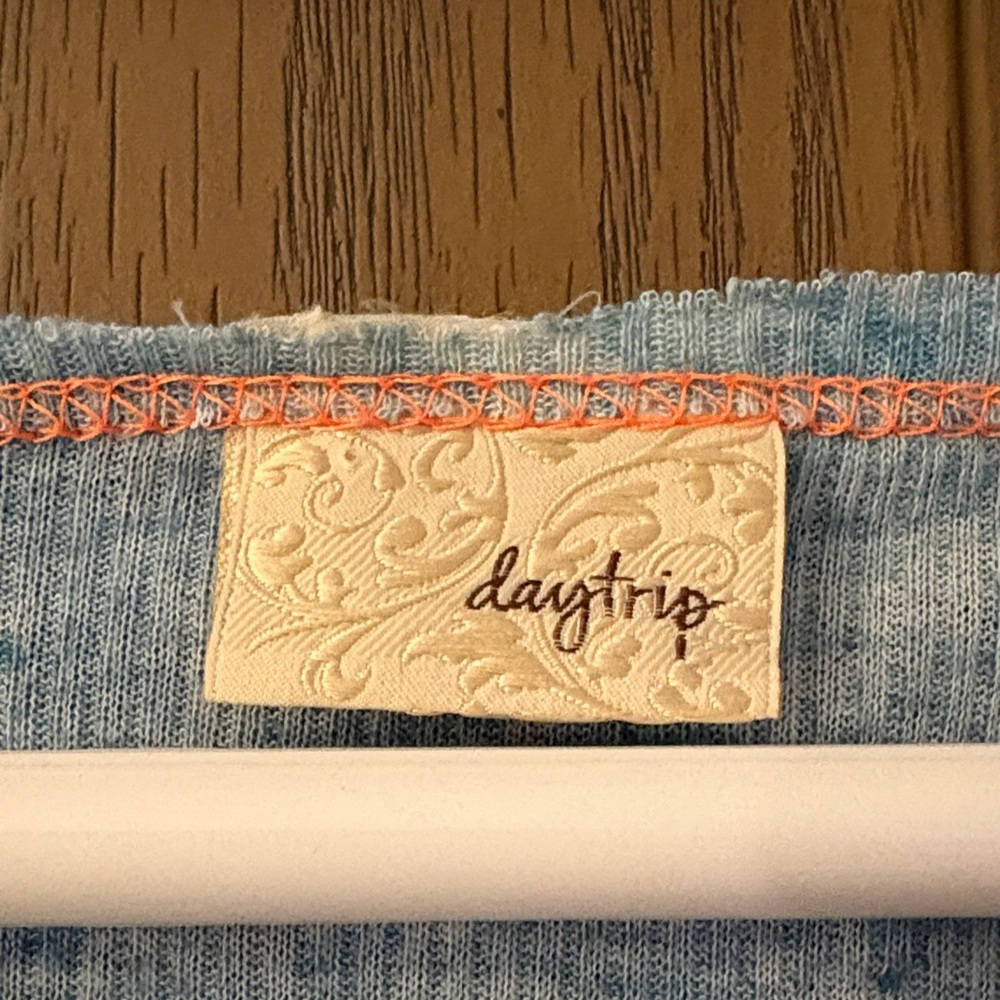 Y2K Daytrip Long Sleeve Top - Picture 2 of 4